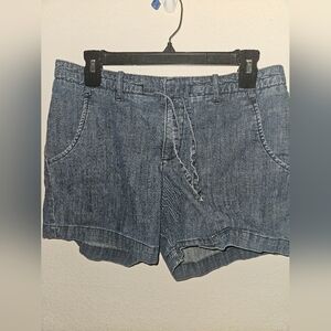 Lee Womans Denim Shorts Size 12 Medium